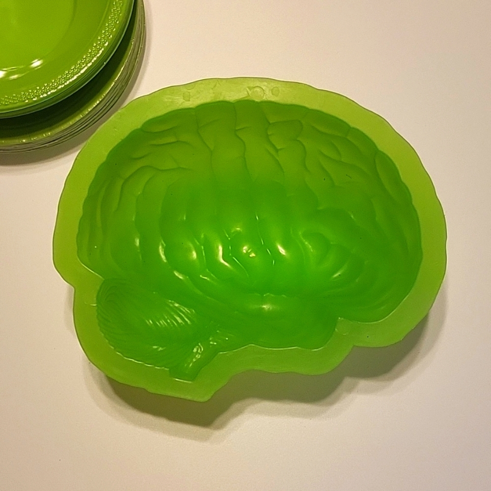 Brain Mold Green Plastic Jello Party Halloween Zombie